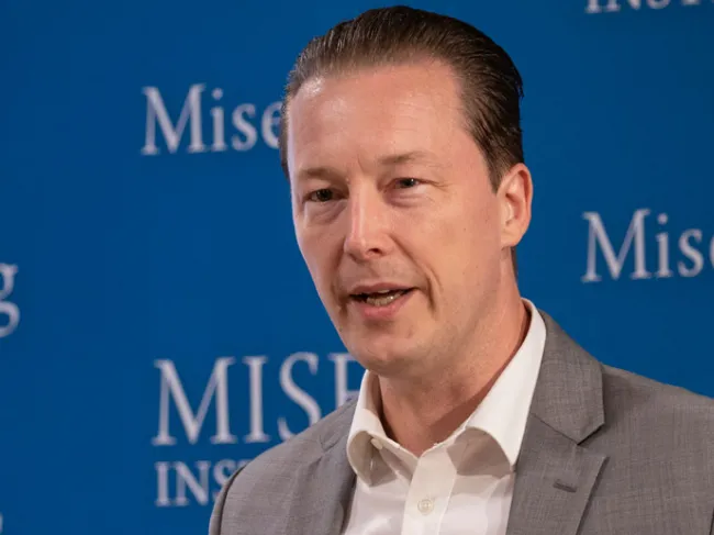 Per Bylund at Mises University 2022